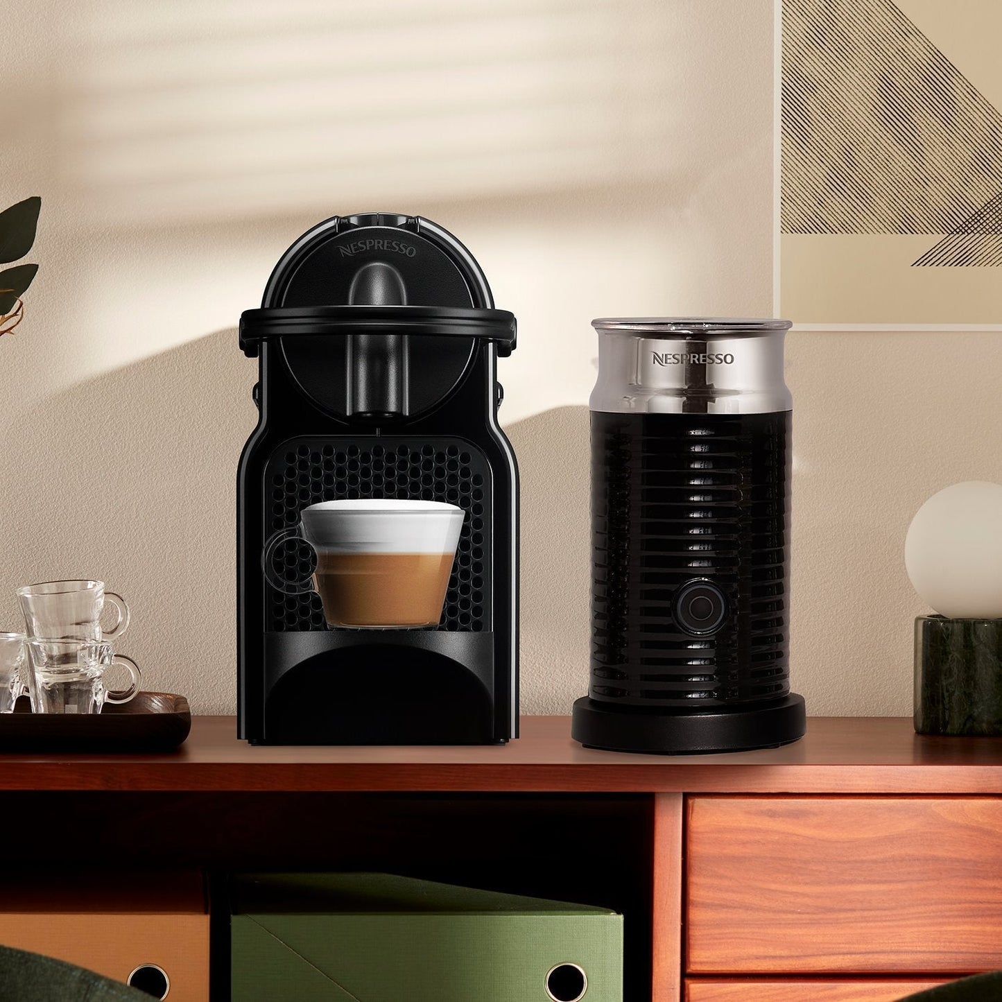 Cafetera Inissia Con Espumador Aeroccino 3 Nespresso1#Negro