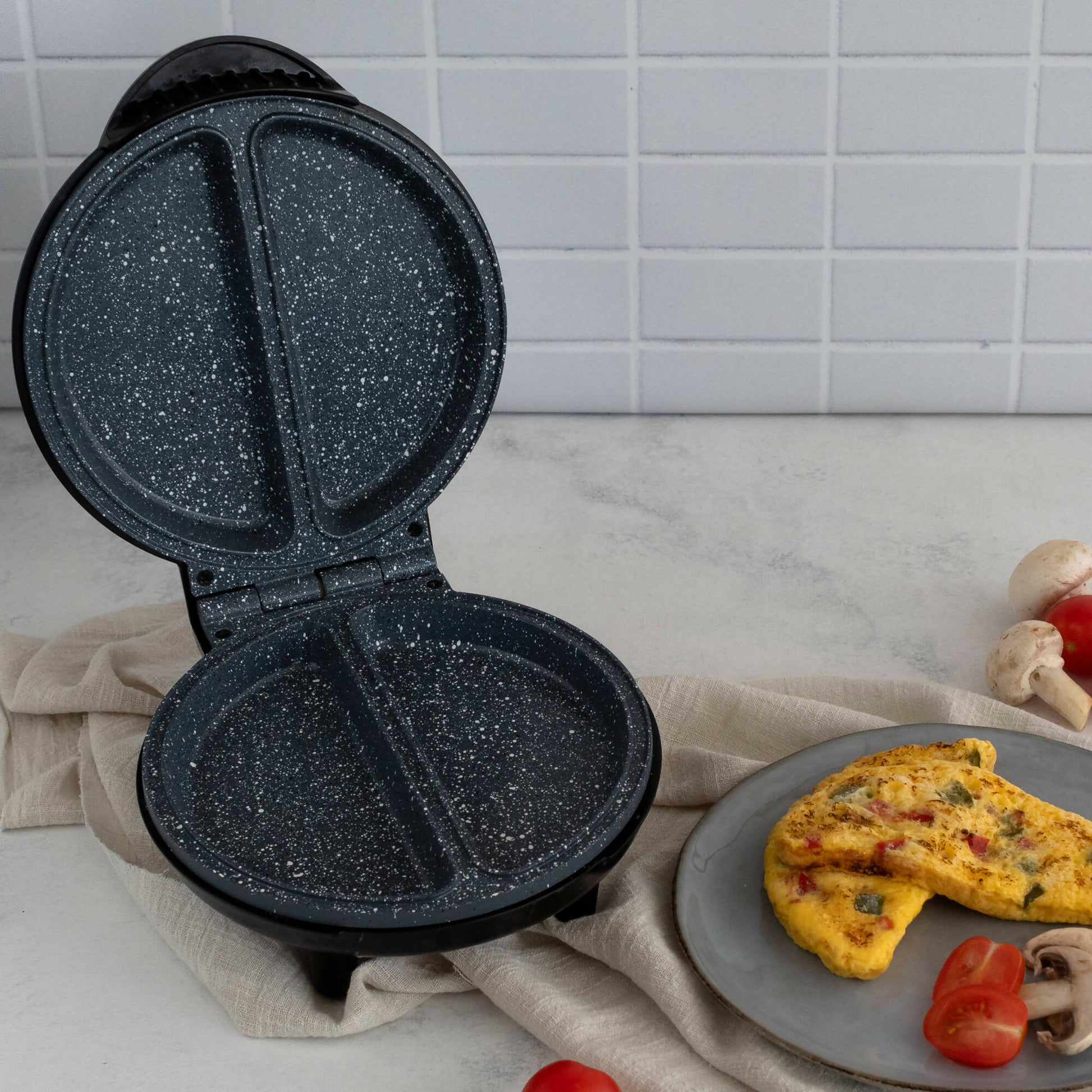 Máquina Para Hacer Omelette BOM040 Blanik1#Negro