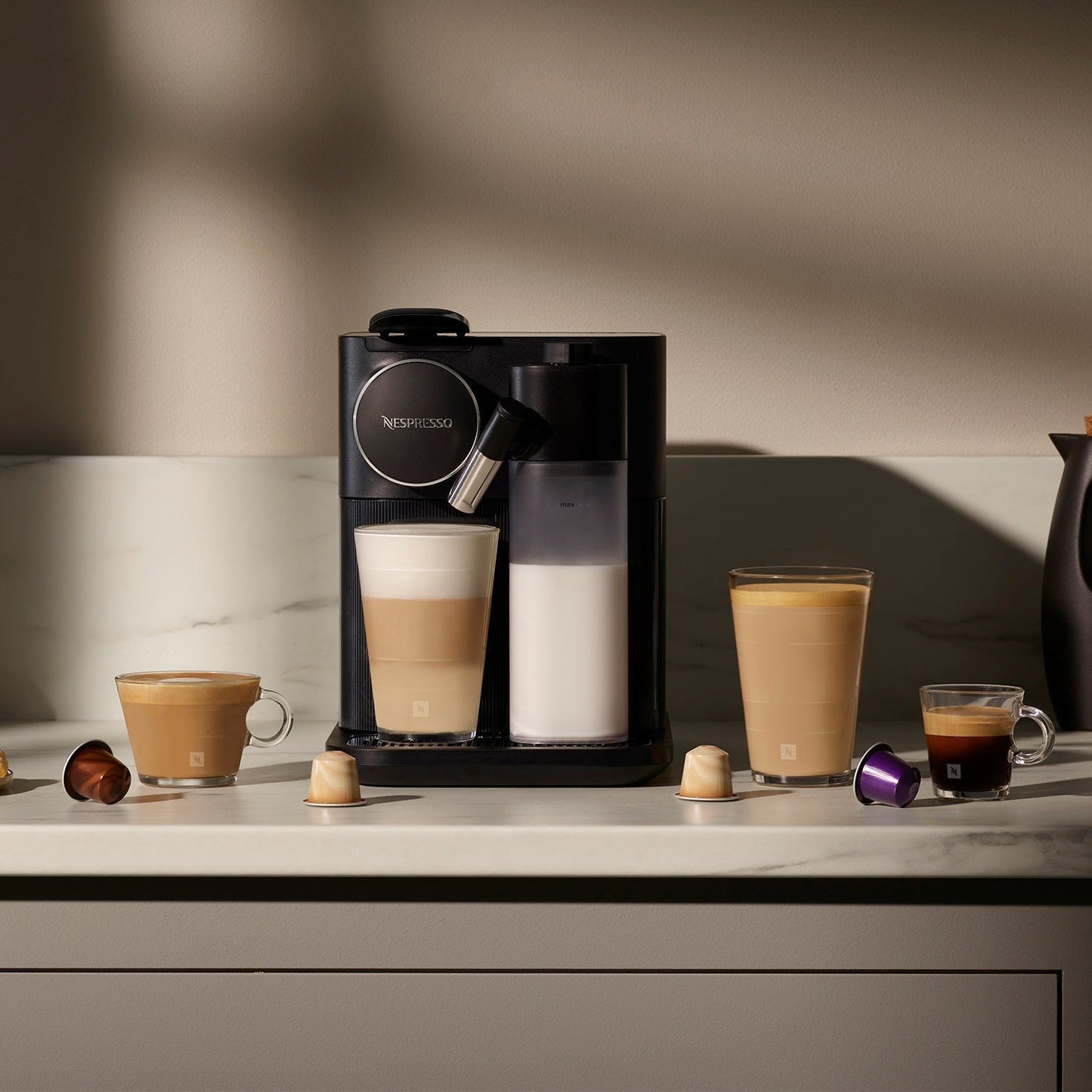 Cafetera Gran Lattissima Nespresso1#Negro